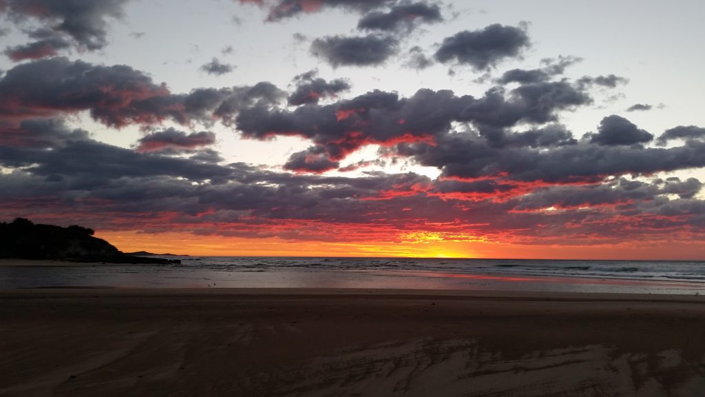 Local Gleam Window Cleaning - Sunrise near Port Macquarie (Lake Cathie)